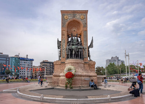 istnbul taksim square