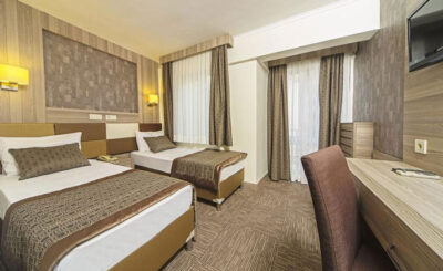 pera arya hotel room